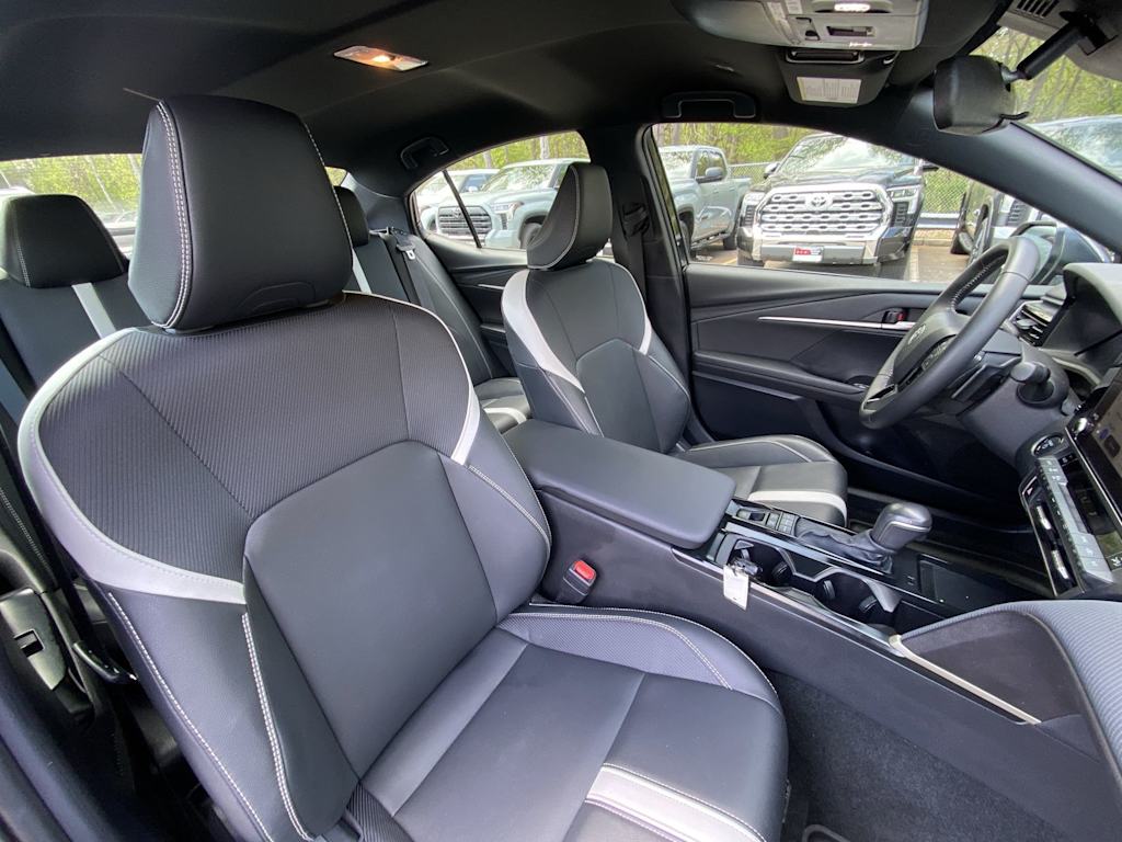 Thumbnail: 2025 Toyota Camry - 26