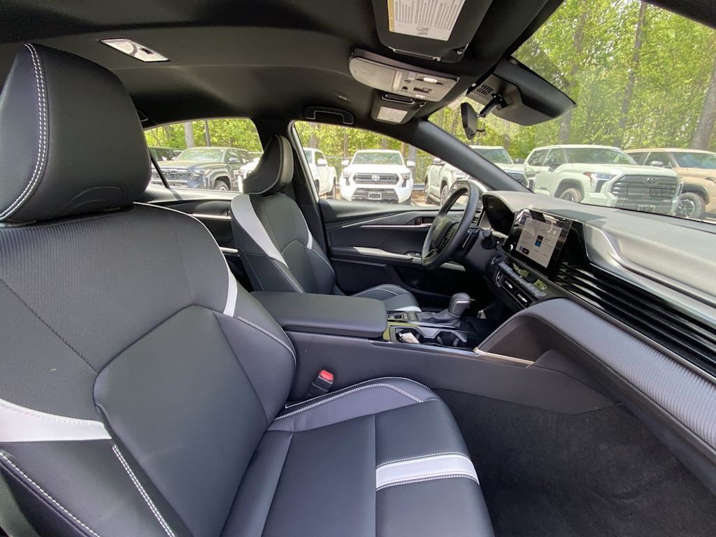 Thumbnail: 2025 Toyota Camry - 21