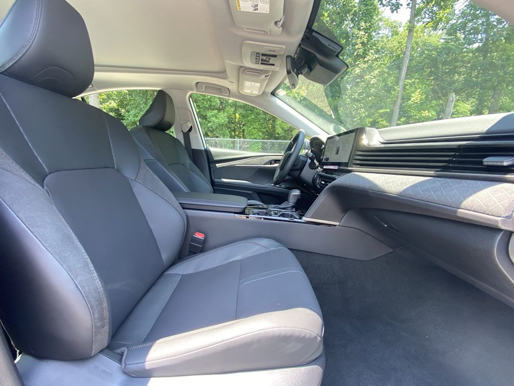 Thumbnail: 2026 Toyota Camry - 31