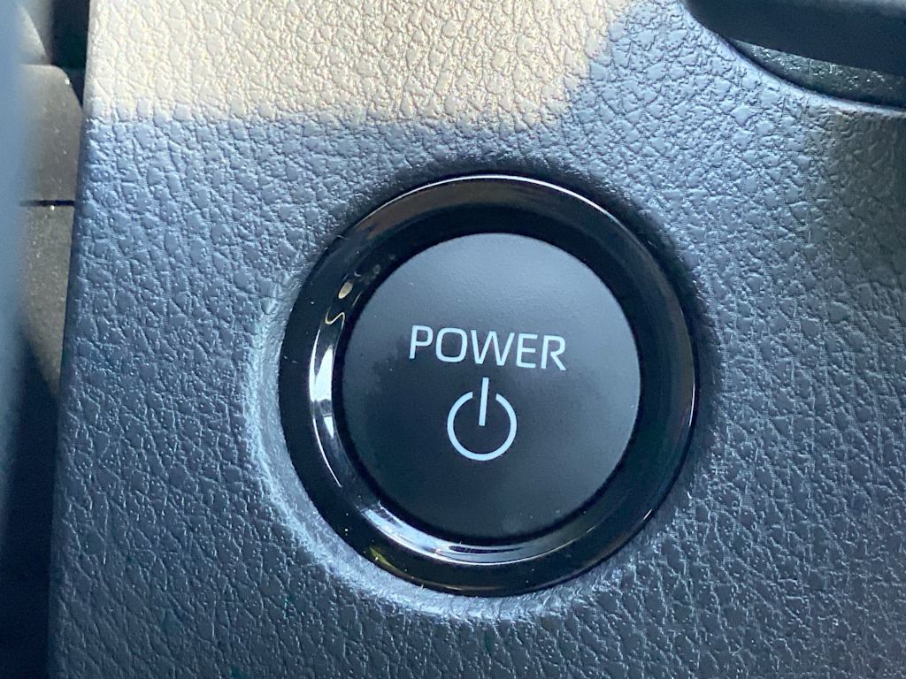 Thumbnail: 2026 Toyota Camry - 32