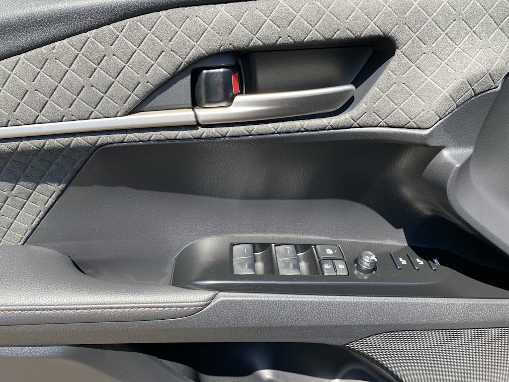 Thumbnail: 2026 Toyota Camry - 26