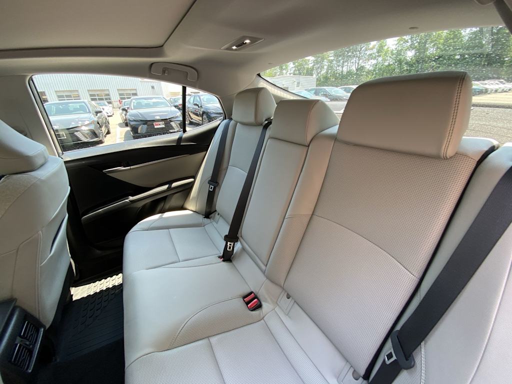 Thumbnail: 2026 Toyota Camry - 9