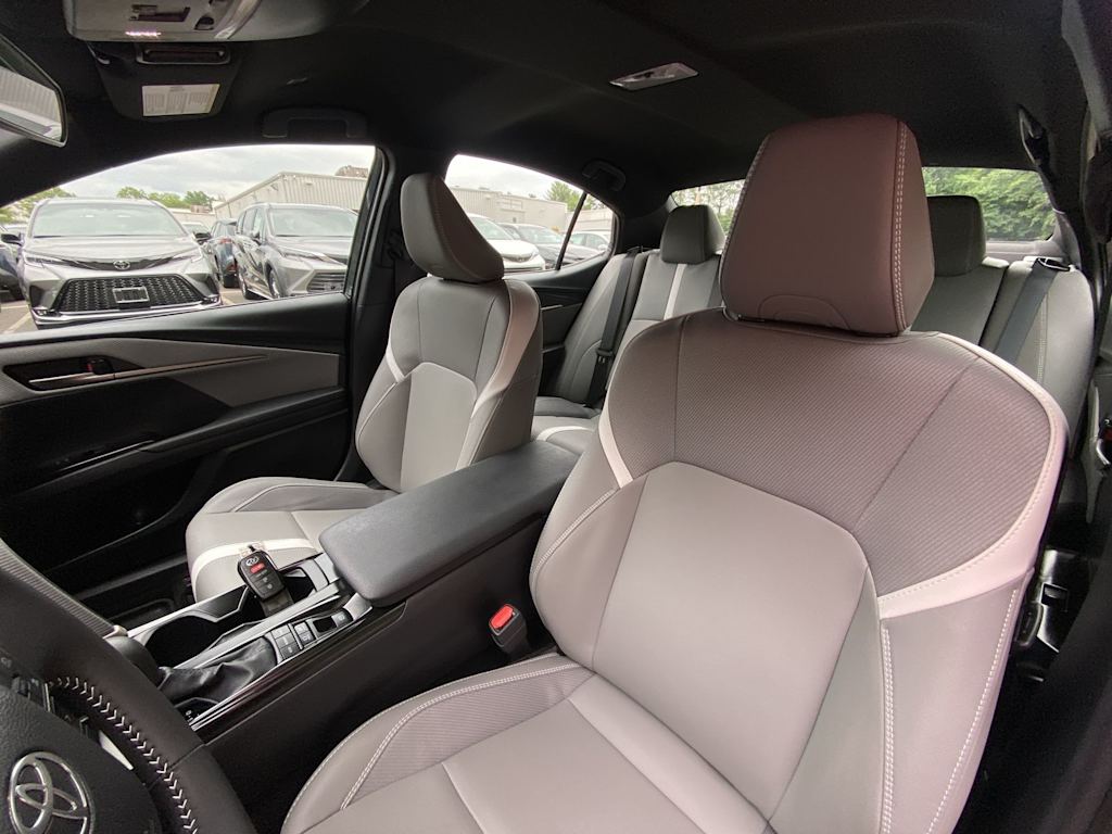 Thumbnail: 2026 Toyota Camry - 9
