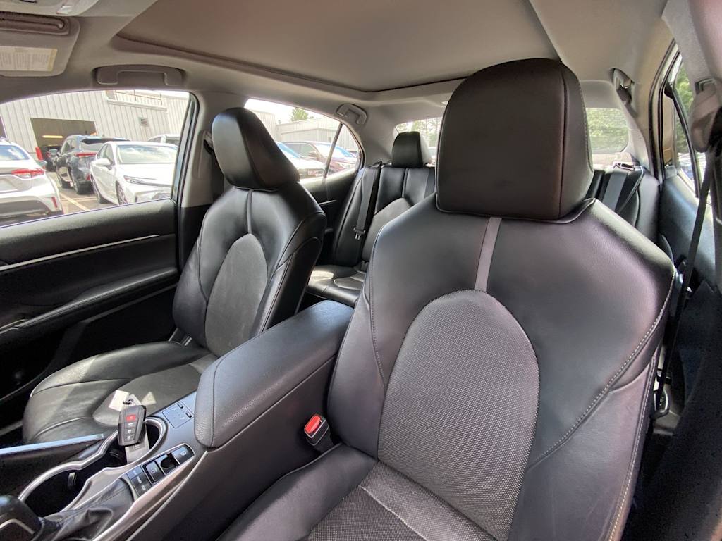 Thumbnail: 2023 Toyota Camry - 9