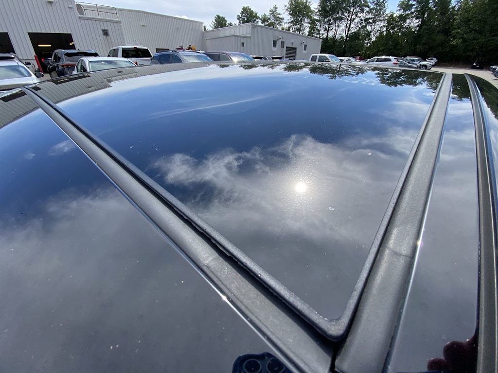 Thumbnail: 2023 Toyota Camry - 24