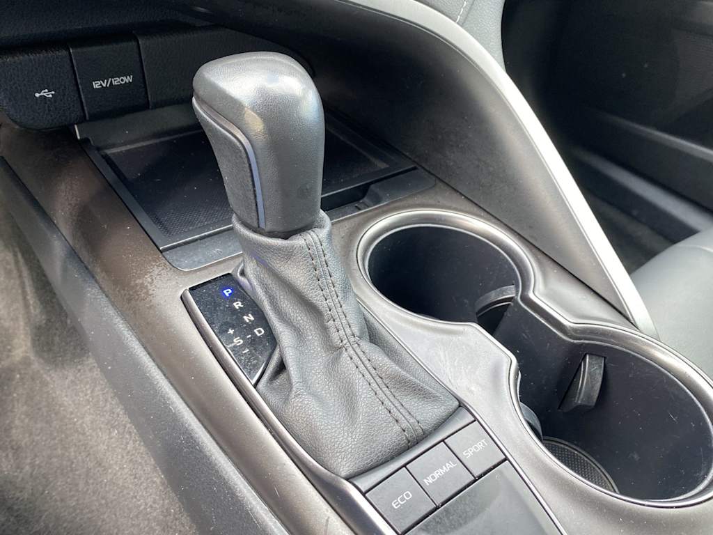 Thumbnail: 2024 Toyota Camry - 12