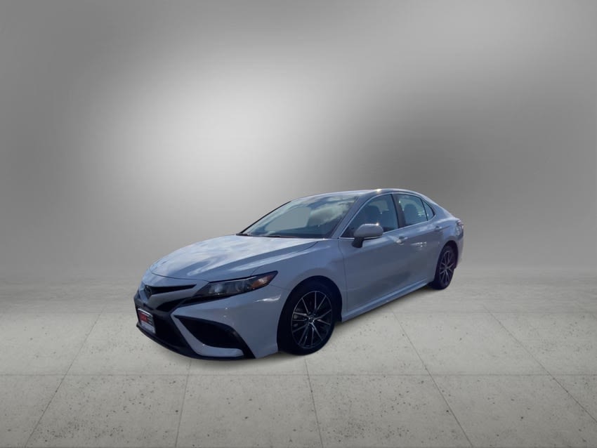 2023 Toyota Camry SE 16