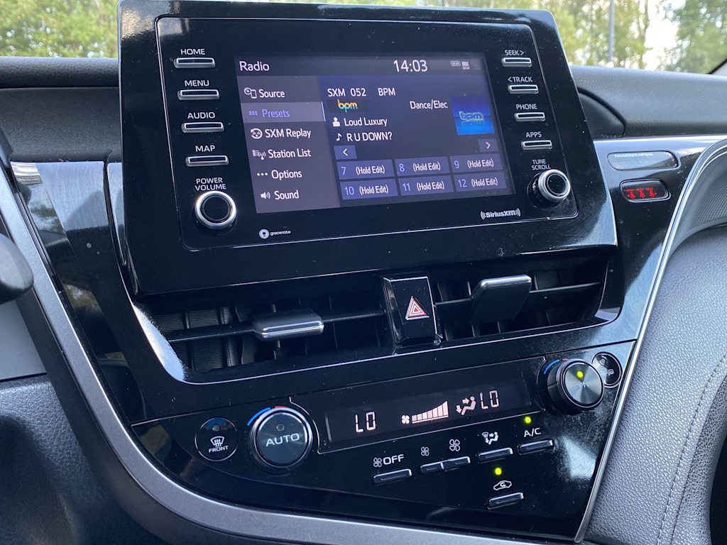 Thumbnail: 2023 Toyota Camry - 24