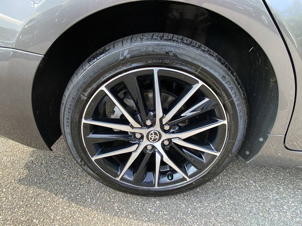 Thumbnail: 2023 Toyota Camry - 17