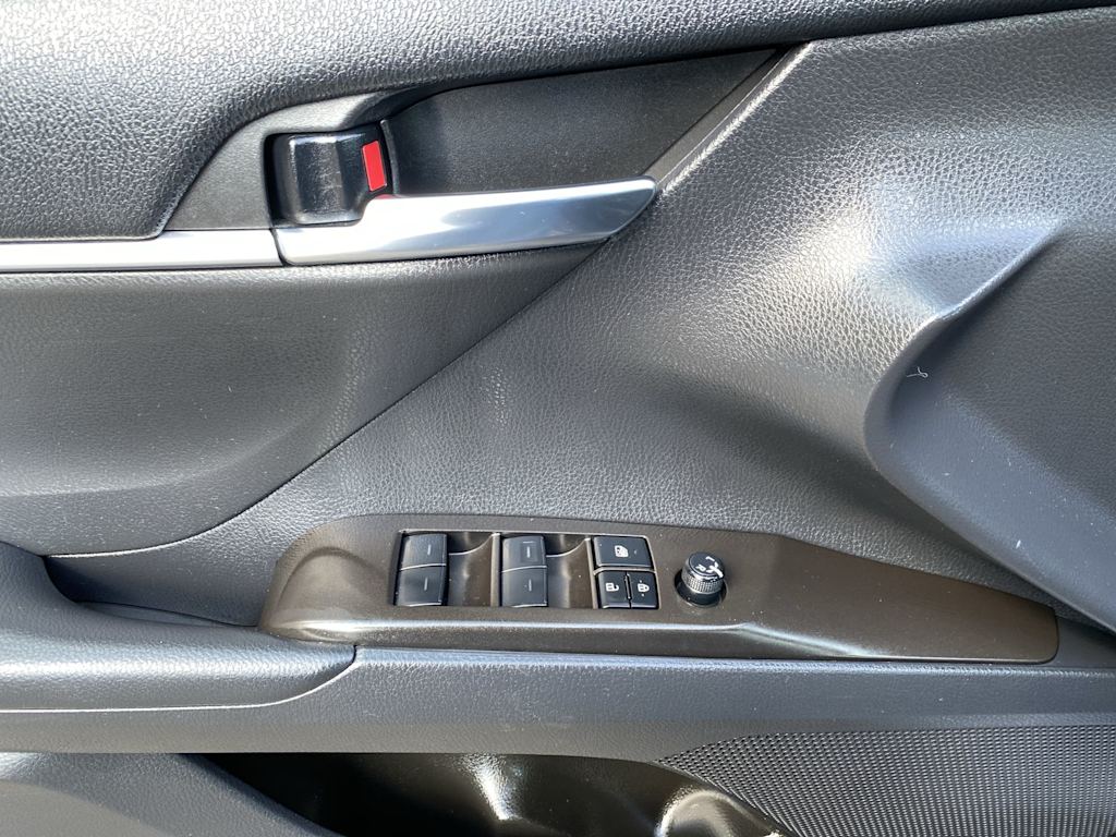 Thumbnail: 2023 Toyota Camry - 19