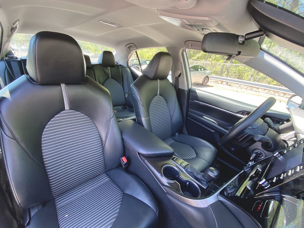 2022 Toyota Camry SE 26