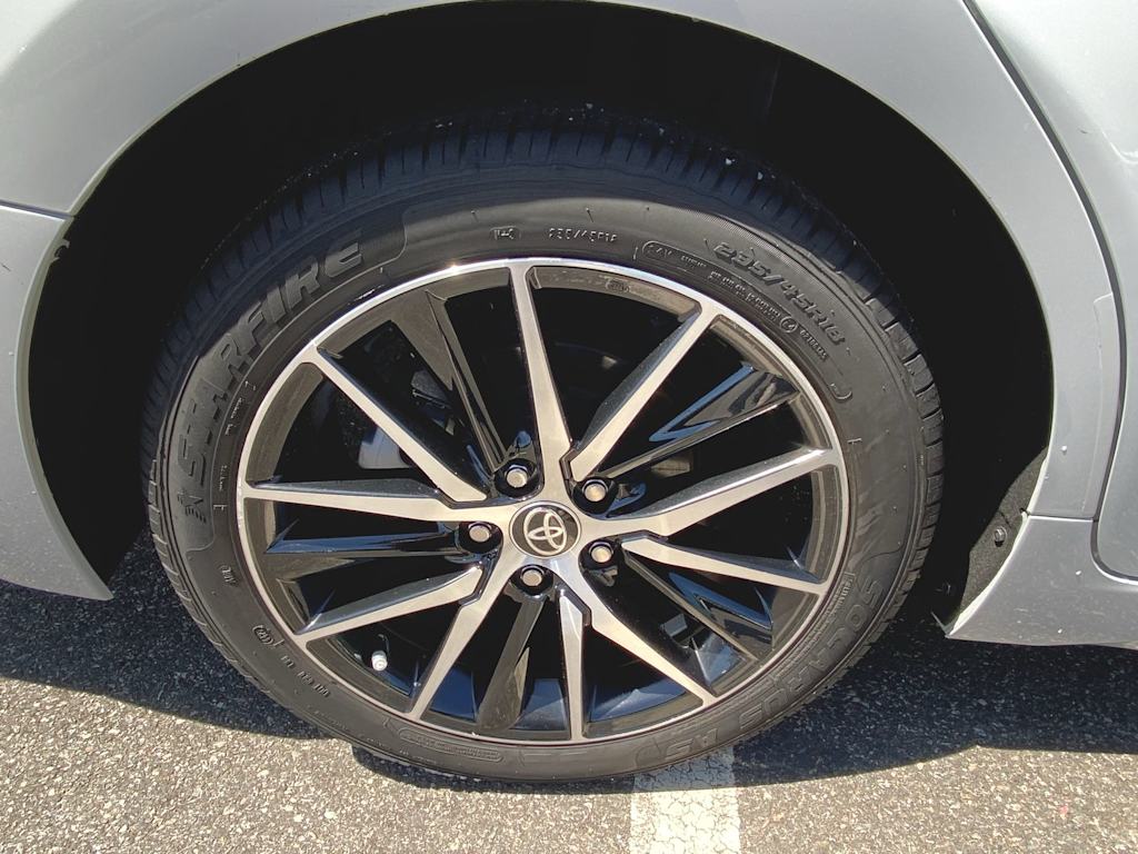 2022 Toyota Camry SE 22