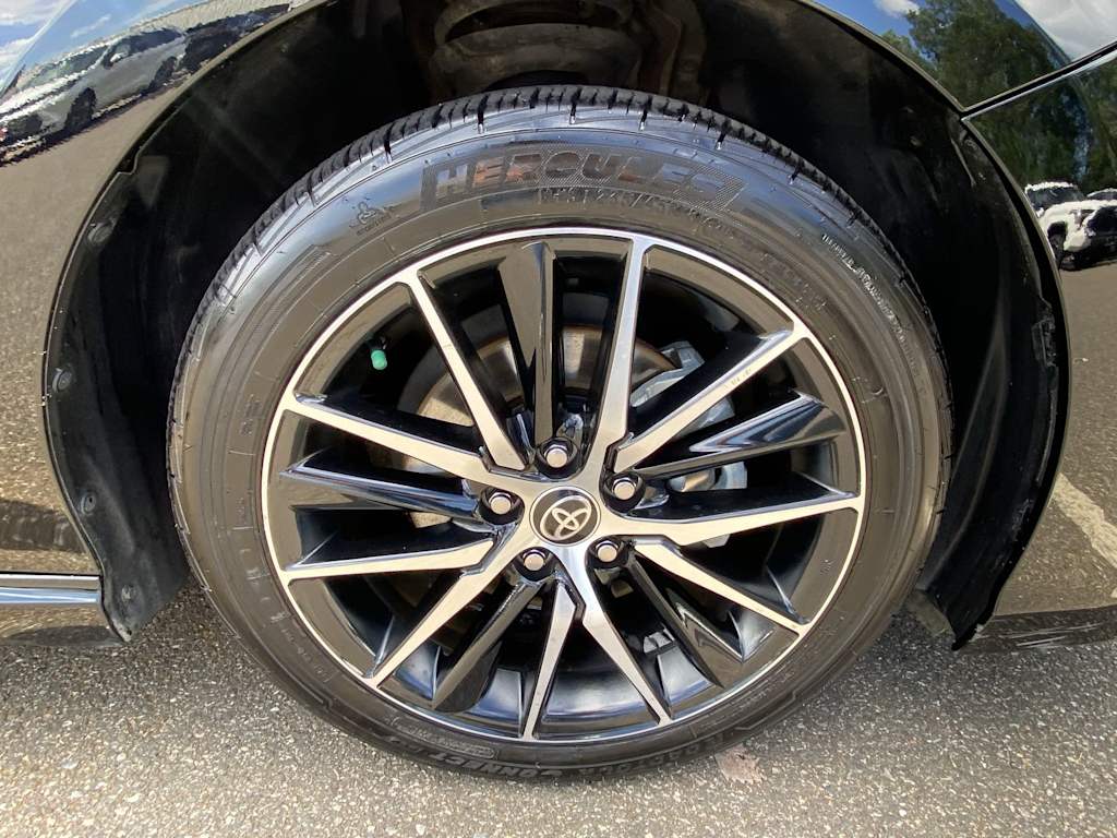 Thumbnail: 2024 Toyota Camry - 18