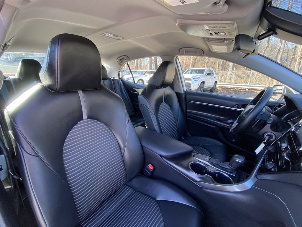 Thumbnail: 2023 Toyota Camry - 31