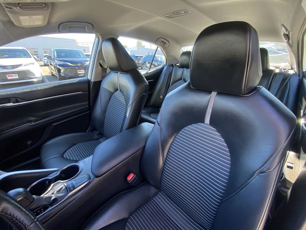 Thumbnail: 2023 Toyota Camry - 12