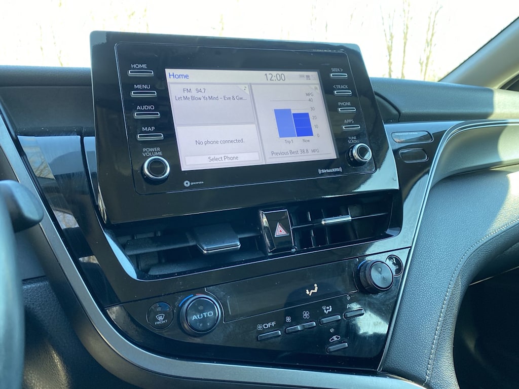 Thumbnail: 2023 Toyota Camry - 14