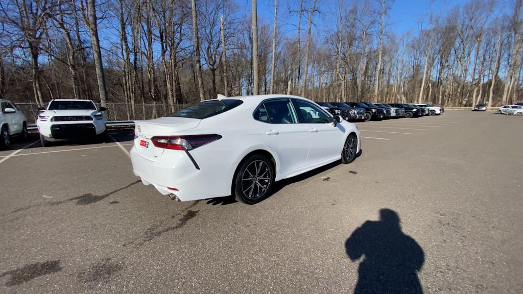 Thumbnail: 2023 Toyota Camry - 24