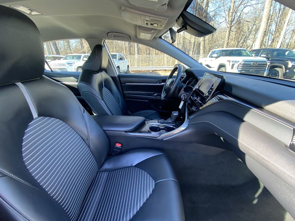 Thumbnail: 2023 Toyota Camry - 11