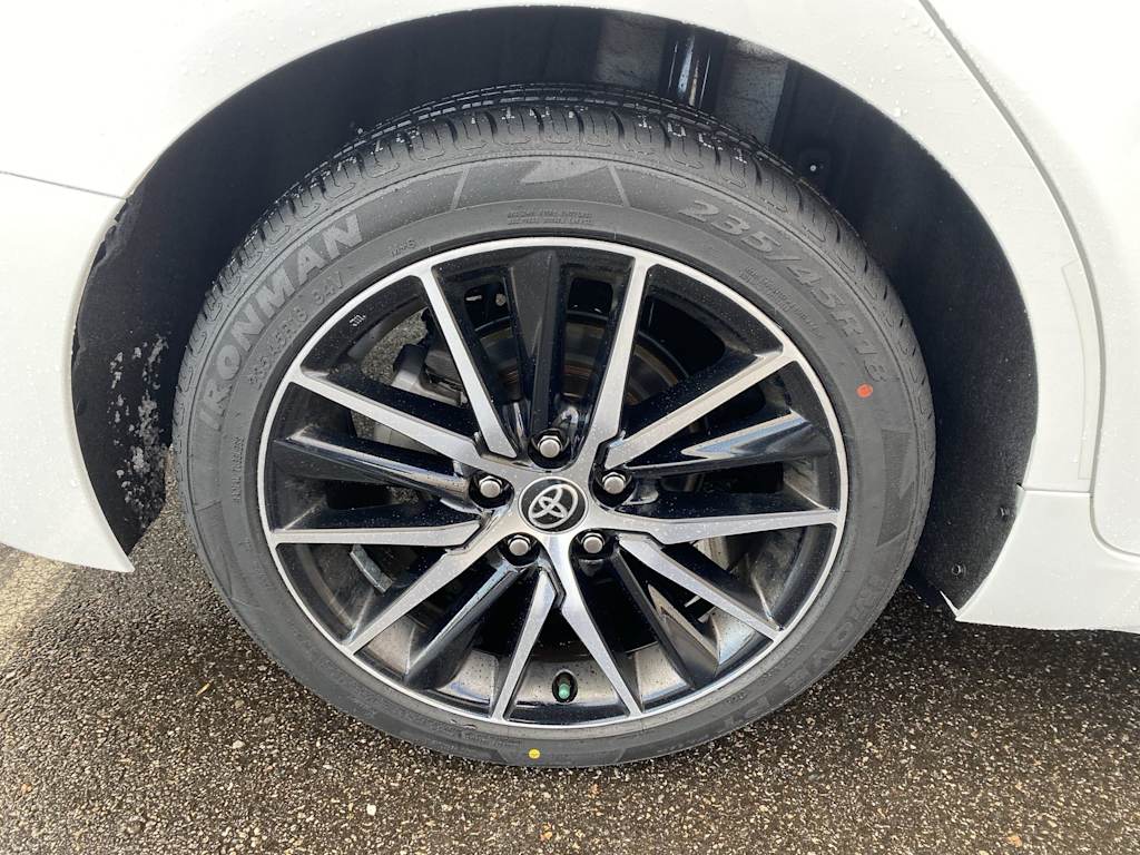 Thumbnail: 2023 Toyota Camry - 28