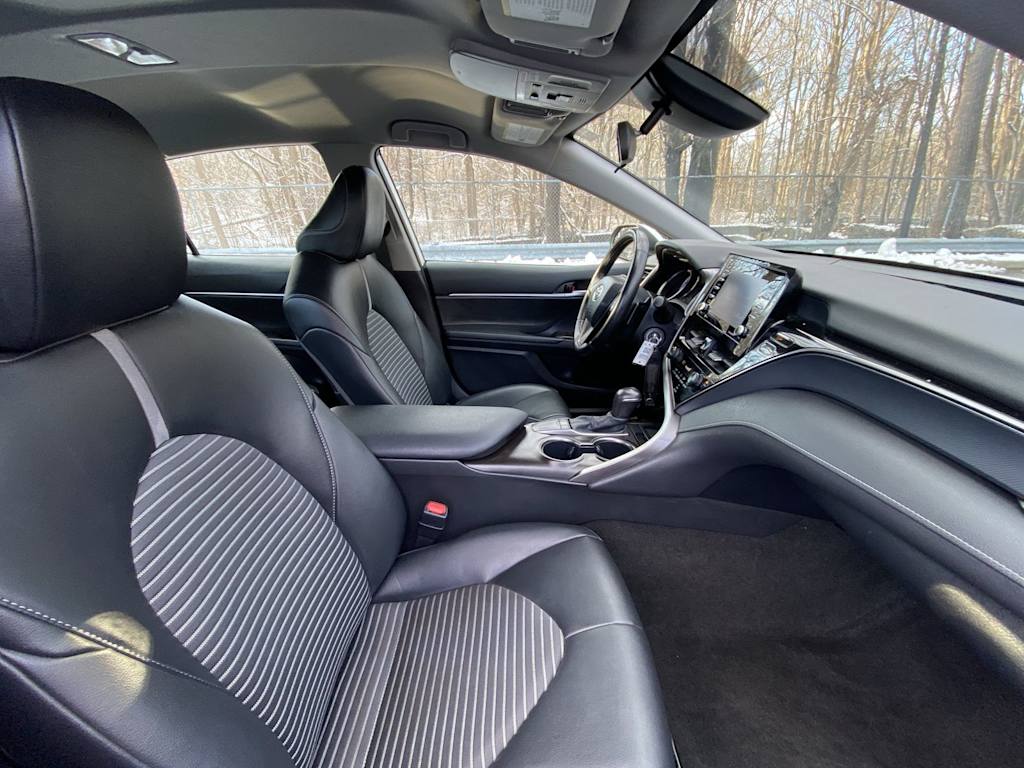 Thumbnail: 2023 Toyota Camry - 31