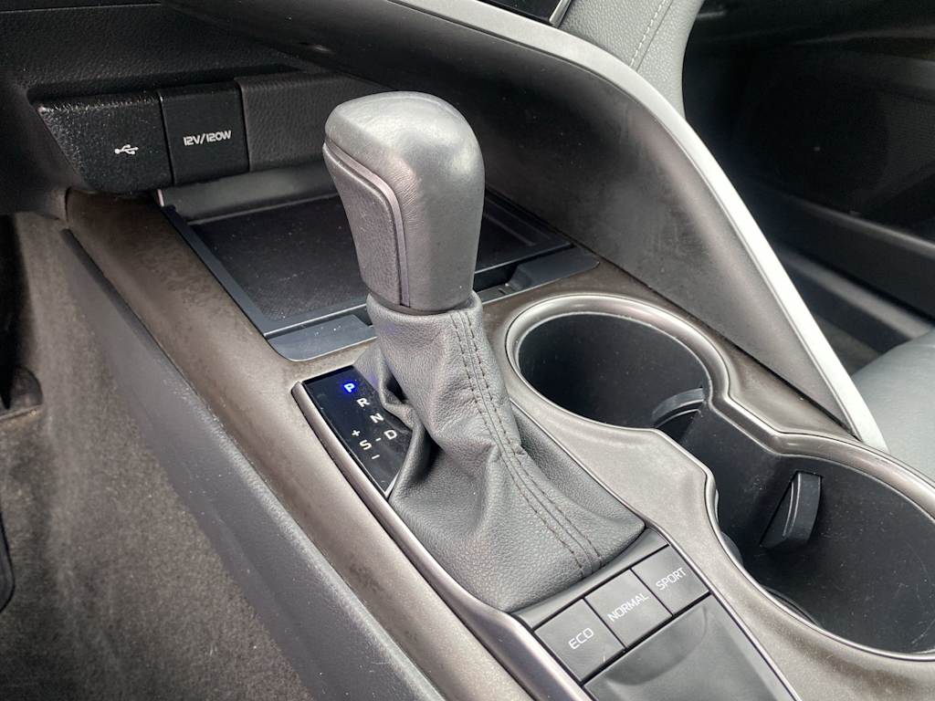 Thumbnail: 2023 Toyota Camry - 12