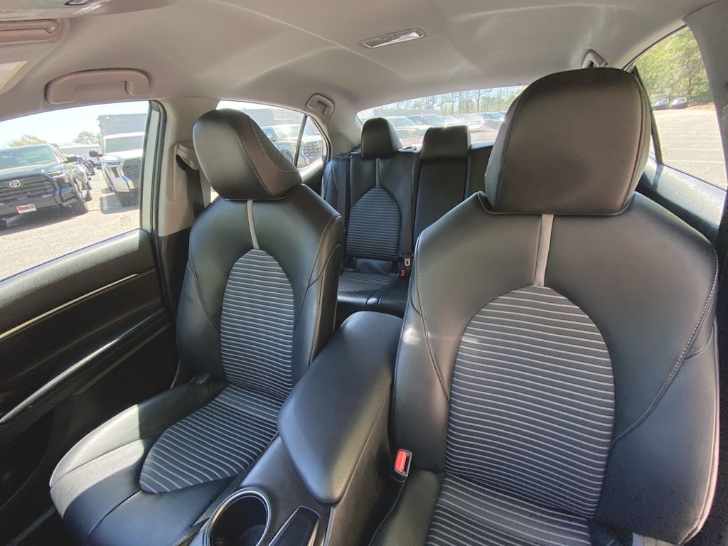 2023 Toyota Camry SE 10