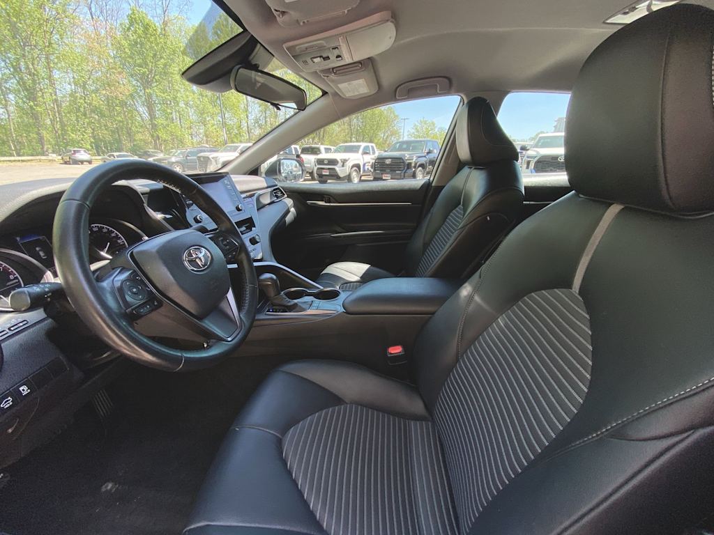 2023 Toyota Camry SE 8