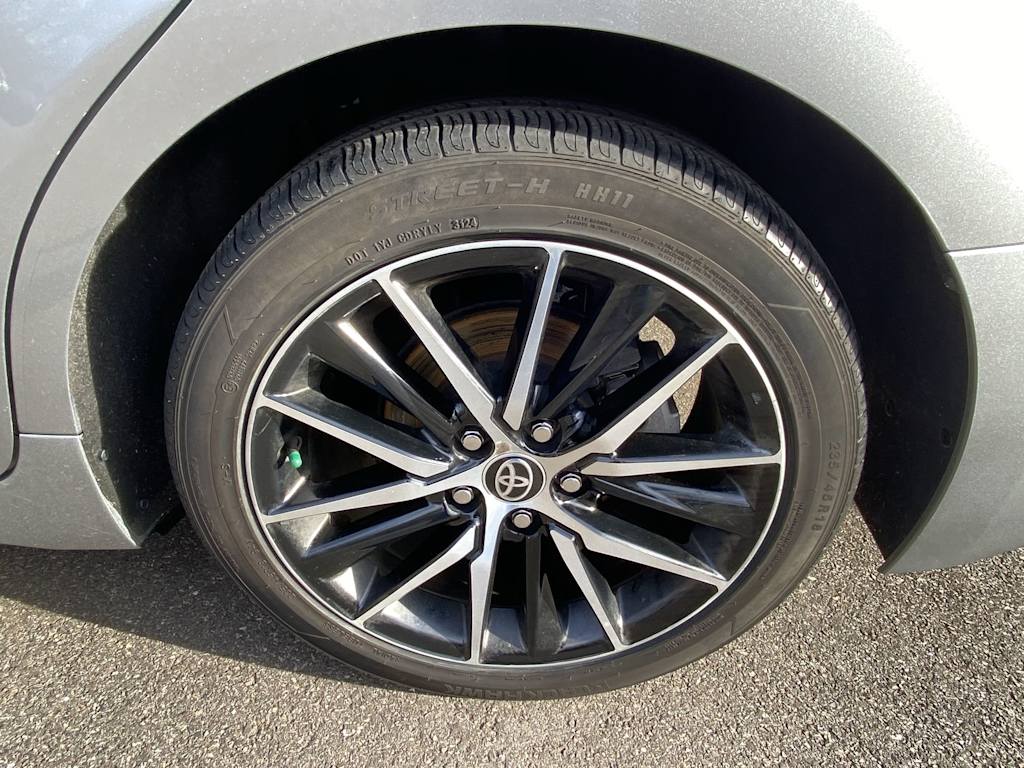 Thumbnail: 2023 Toyota Camry - 24