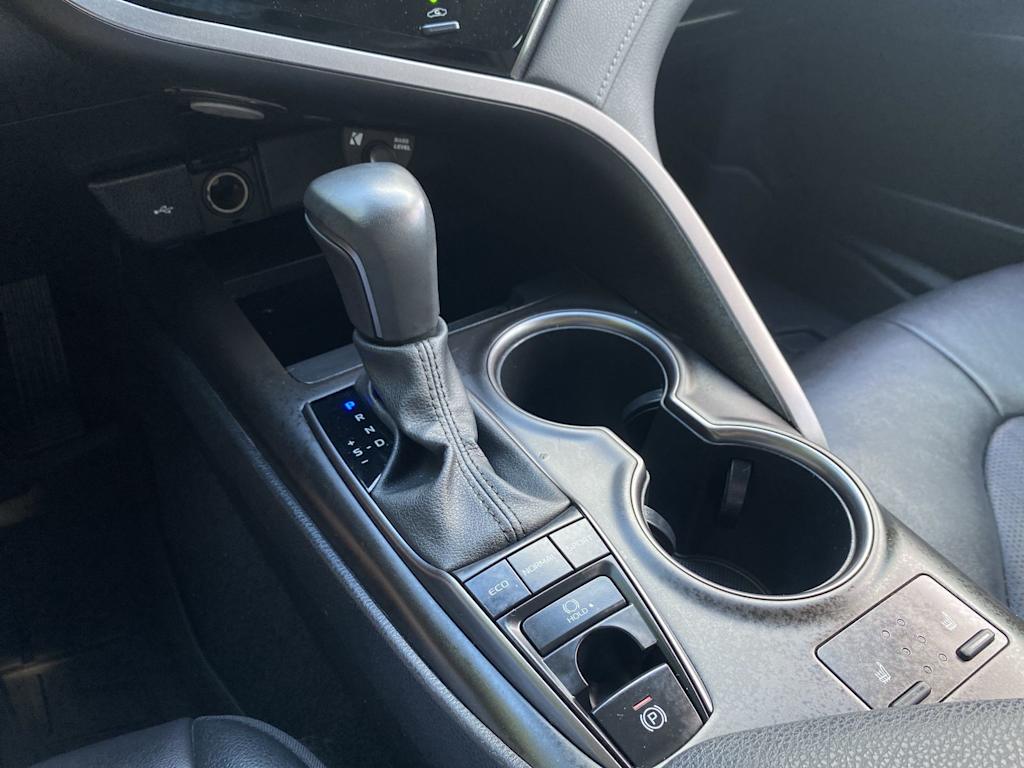 Thumbnail: 2023 Toyota Camry - 15