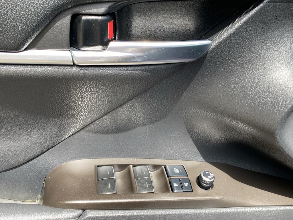 Thumbnail: 2021 Toyota Camry - 29