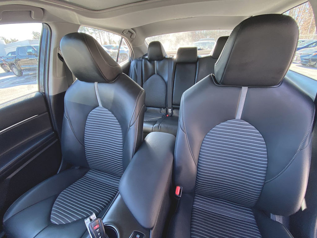 2021 Toyota Camry SE 10
