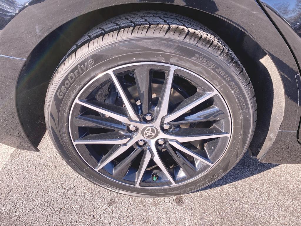 2021 Toyota Camry SE 23