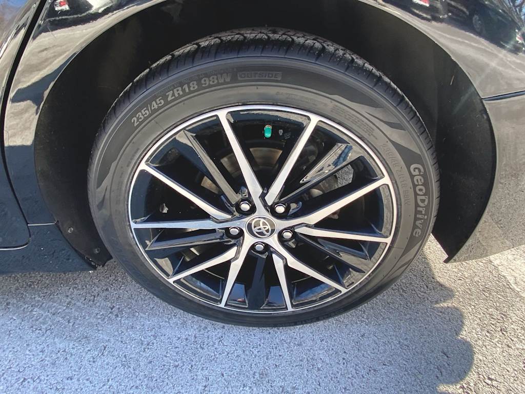 2021 Toyota Camry SE 22