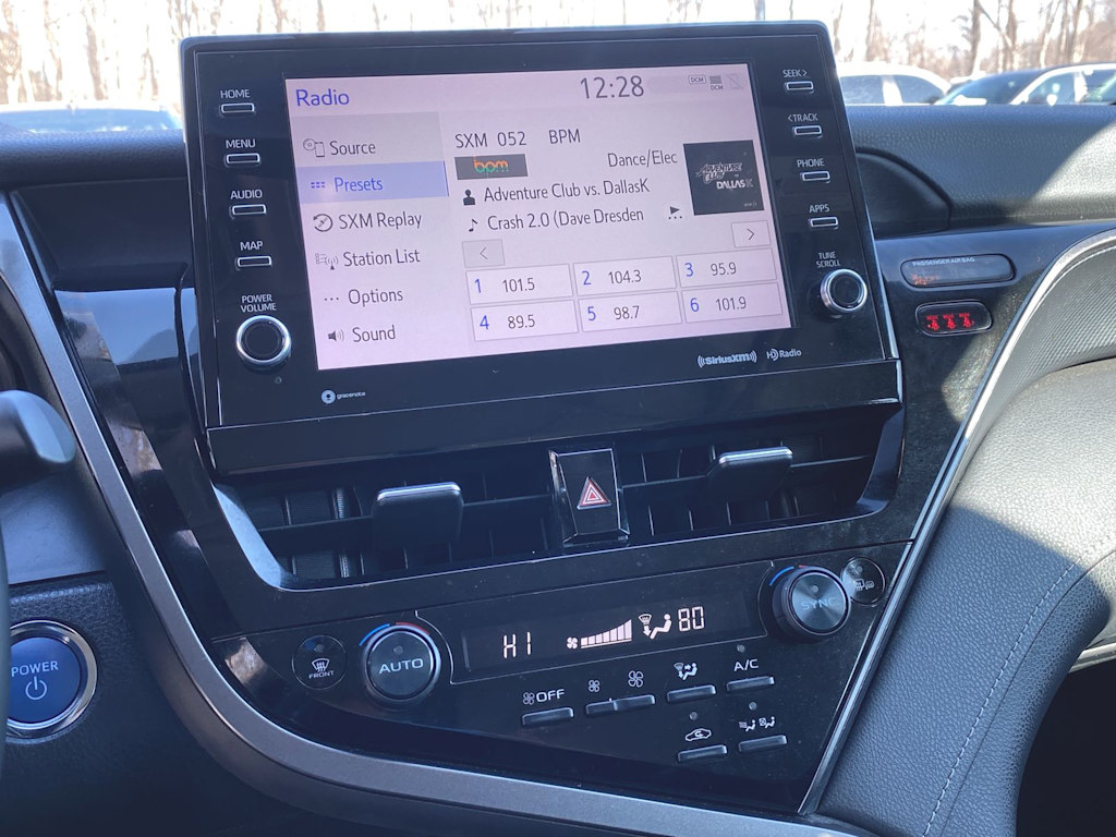 2021 Toyota Camry SE 12