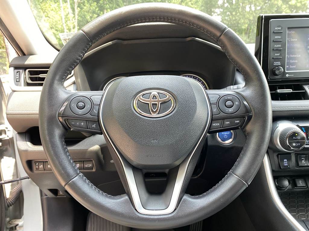 Thumbnail: 2022 Toyota RAV4 - 12