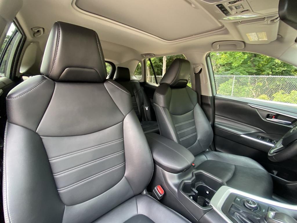 Thumbnail: 2022 Toyota RAV4 - 30