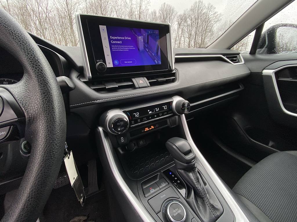 Thumbnail: 2025 Toyota RAV4 - 8