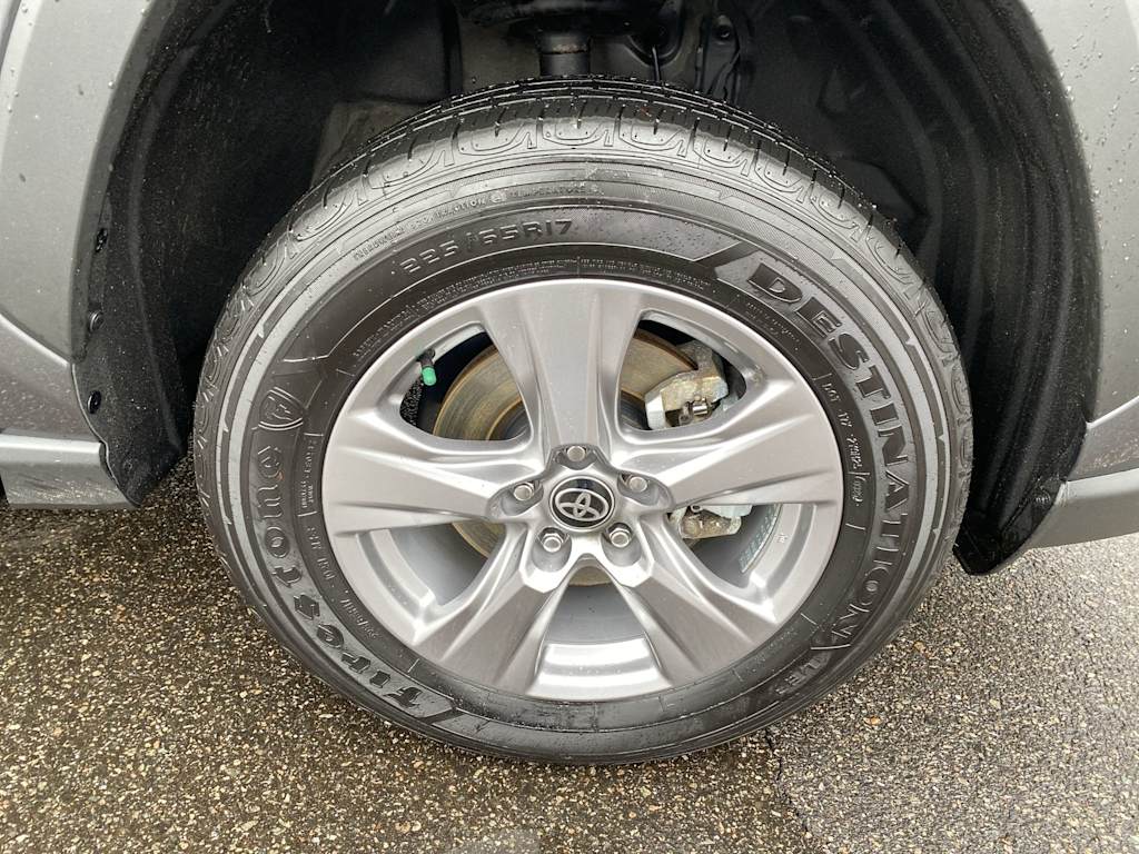 Thumbnail: 2025 Toyota RAV4 - 26