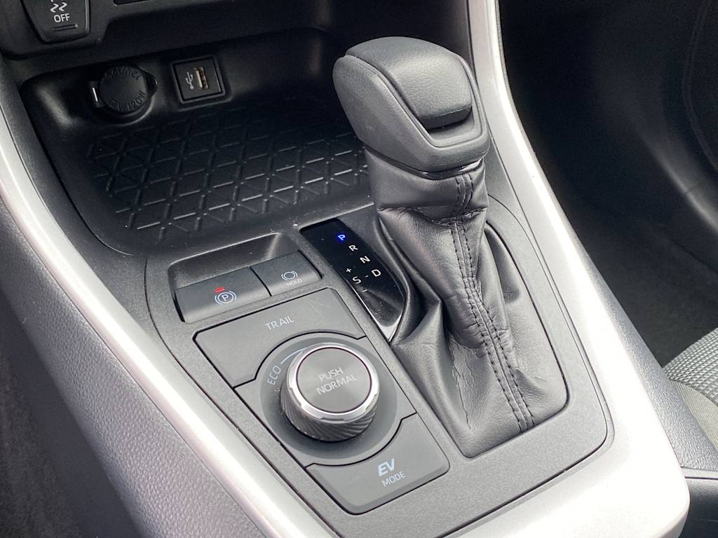 Thumbnail: 2025 Toyota RAV4 - 14