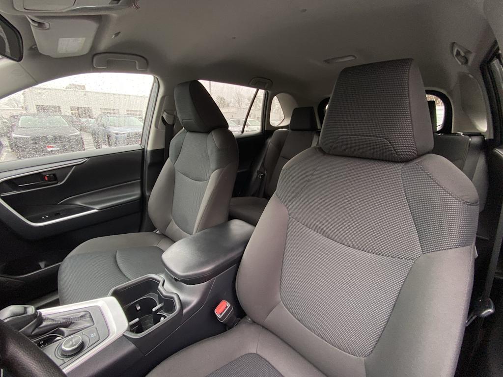 Thumbnail: 2025 Toyota RAV4 - 10