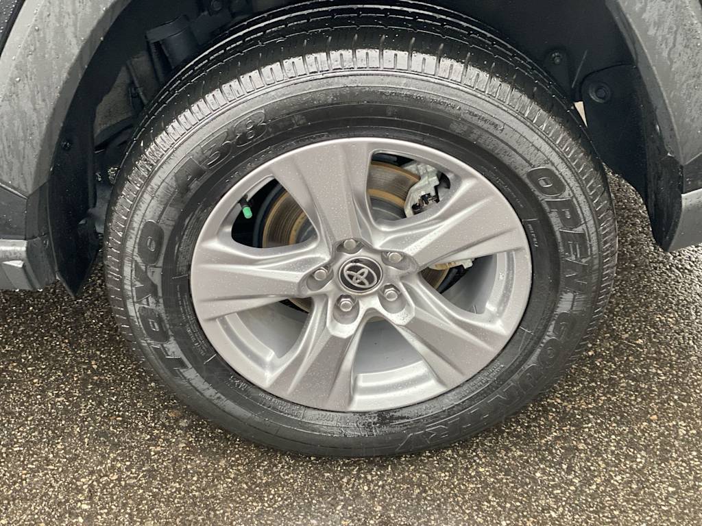 Thumbnail: 2025 Toyota RAV4 - 23