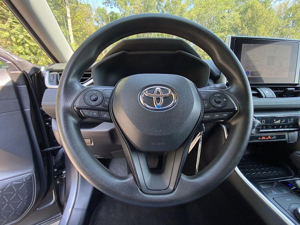 Thumbnail: 2024 Toyota RAV4 - 11