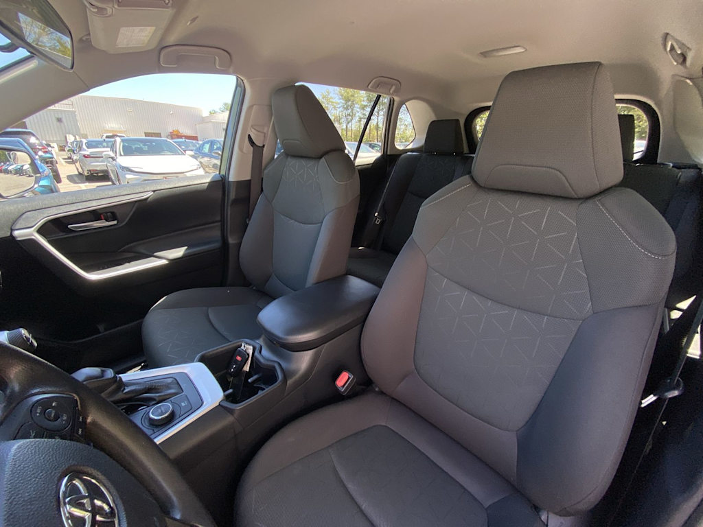 Thumbnail: 2024 Toyota RAV4 - 7