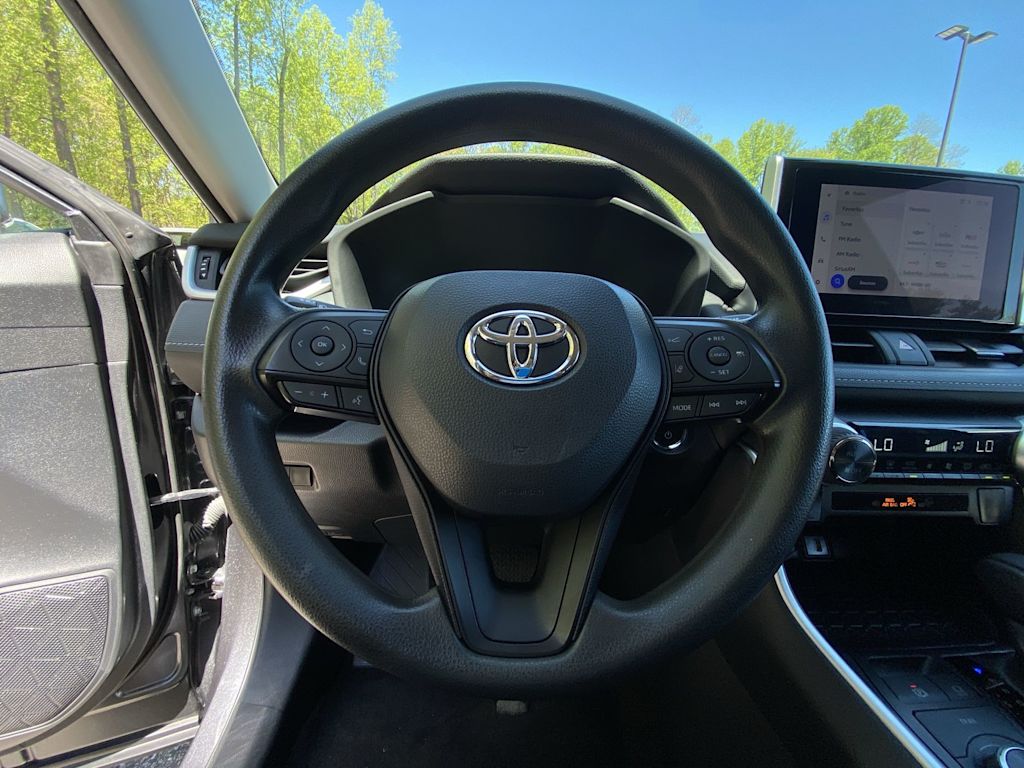 Thumbnail: 2024 Toyota RAV4 - 9