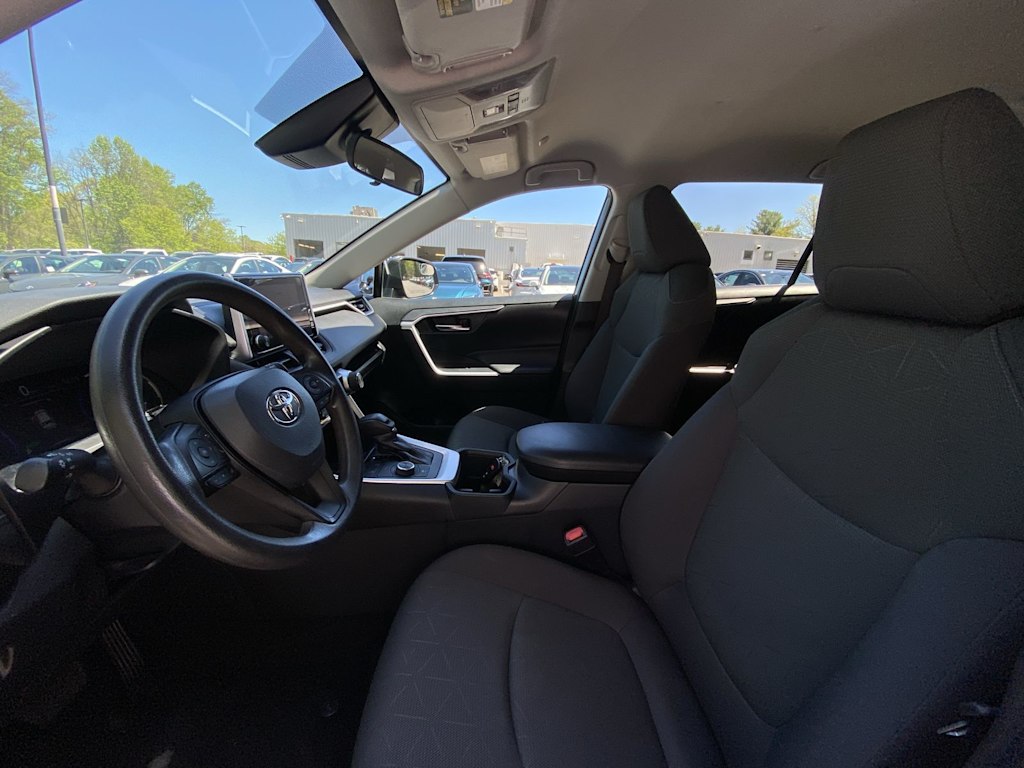 Thumbnail: 2024 Toyota RAV4 - 6