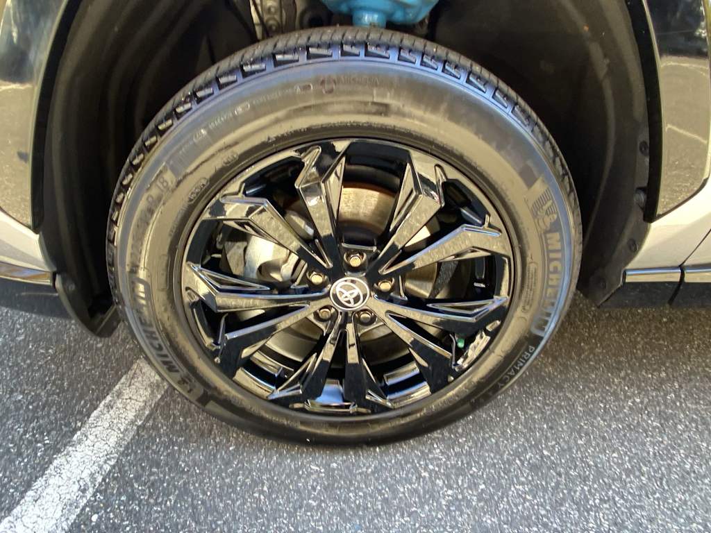 Thumbnail: 2022 Toyota RAV4 - 5