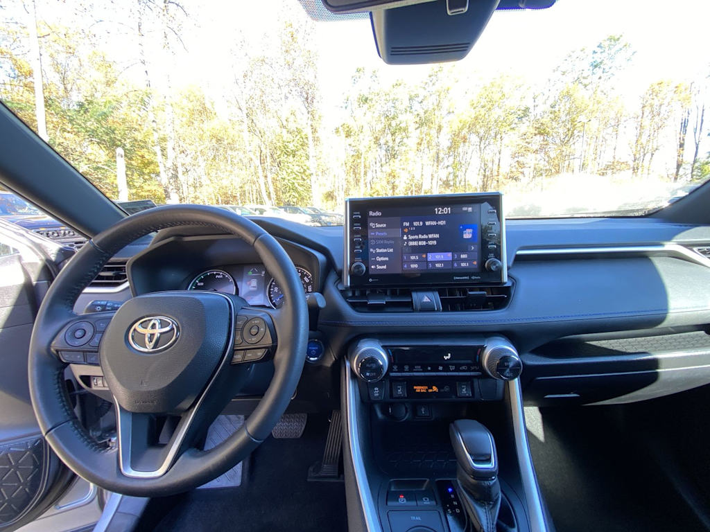 Thumbnail: 2022 Toyota RAV4 - 2