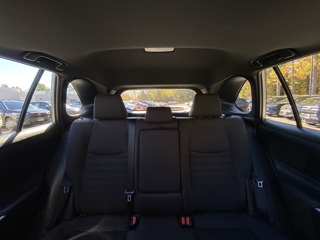 Thumbnail: 2022 Toyota RAV4 - 26