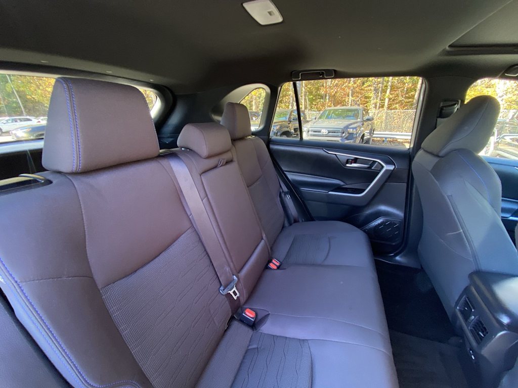 Thumbnail: 2022 Toyota RAV4 - 25