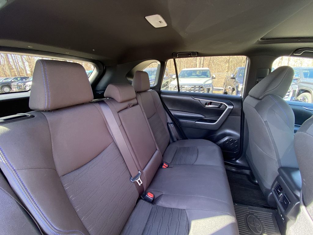 Thumbnail: 2022 Toyota RAV4 - 29